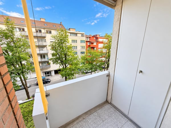 Helle 2.5-Zimmerwohnung an zentraler Lage im Kleinbasel 12