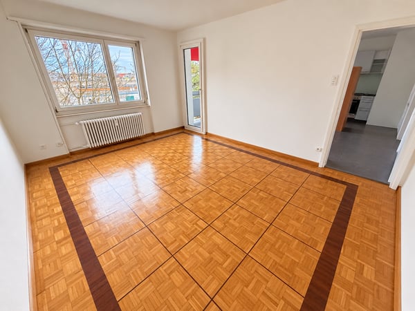 Gemütliche Seitenstrasse Nähe Spalentor 8