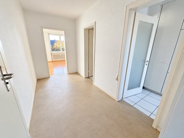 Ruhige Seitenstrasse Nähe Felix Platter-Spital 2