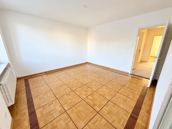 Ruhige Seitenstrasse Nähe Felix Platter-Spital 9