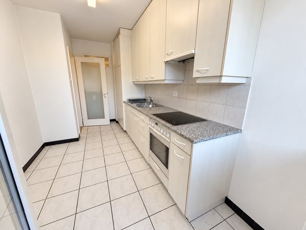 Ruhige Seitenstrasse Nähe Felix Platter-Spital 6