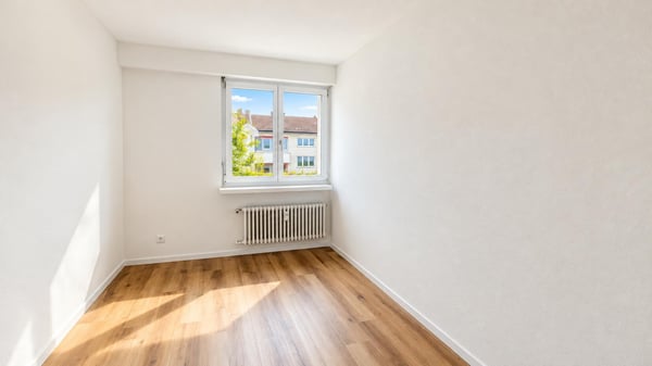 Wohnen im Dreiländereck: Attraktive Attikawohnung am Wiesendamm 9