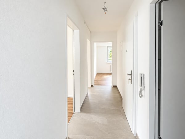 Wohnen im Dreiländereck: Attraktive Attikawohnung am Wiesendamm 2