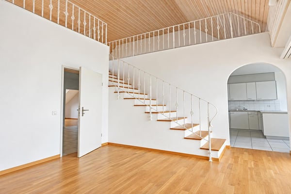 Maisonette Dachwohnung mit Cheminée und Waschturm 10