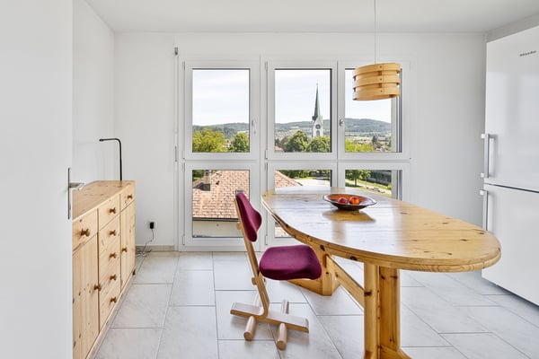 Attraktive 6 ½-Zi.-Maisonette-Wohnung mit 2 Balkonen an ruhiger und sonniger Zentrumslage 11