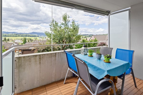 Top gepflegte Wohnung an äusserst schöner Wohnlage 10