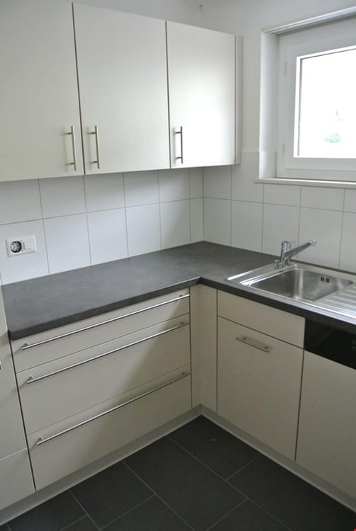 In ruhigem 4-Familienhaus 4