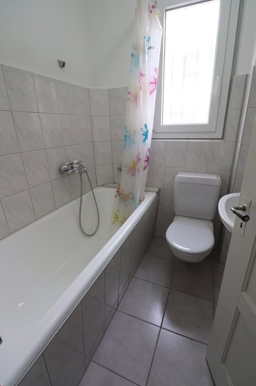 Schöne Altbauwohnung 5
