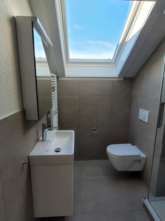 Wohnen mit Stil im Liebefeld – frisch sanierte 1.5-Zimmer-Dachwohnung 10