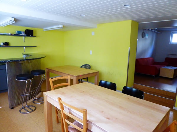 Studentenwohnheim für UNI Studenten und Lernende 8