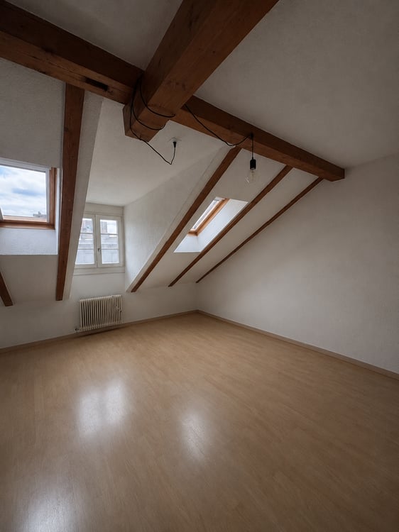 Charmante 3.5-Zimmer-Wohnung im Dachgeschoss 7