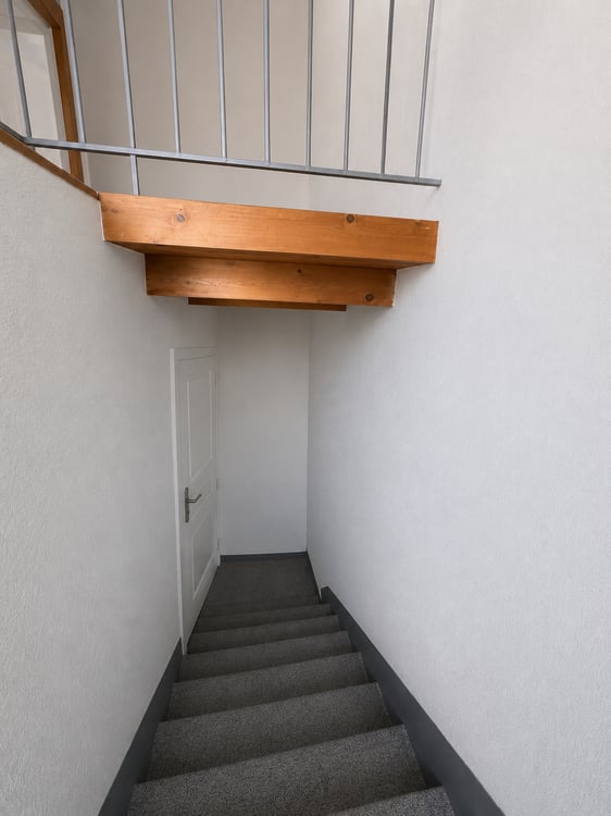 Charmante 3.5-Zimmer-Wohnung im Dachgeschoss 8