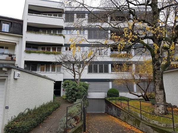Einstellhallenplatz und Motorradplätze im Breitenrainquartier zu vermieten 2