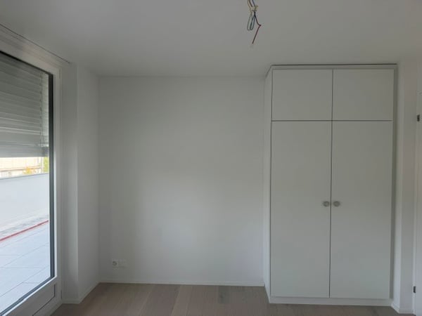 Erstbezug in schön sanierte 4 ½ Zimmer Wohnung in 3-Parteienhaus 13