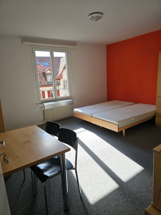 Möbliertes Zimmer - Studentenwohnheim für UNI Studenten und Lernende 4