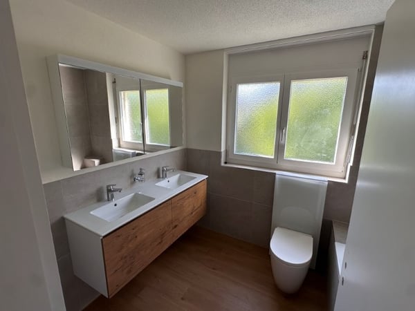 Gepflegtes + neu saniertes 5.5-Zimmer-Doppeleinfamilienhaus in Allmendingen bei Bern 4