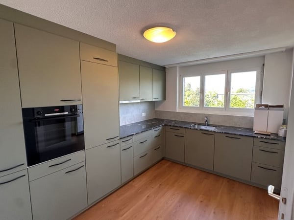 Gepflegtes + neu saniertes 5.5-Zimmer-Doppeleinfamilienhaus in Allmendingen bei Bern 3