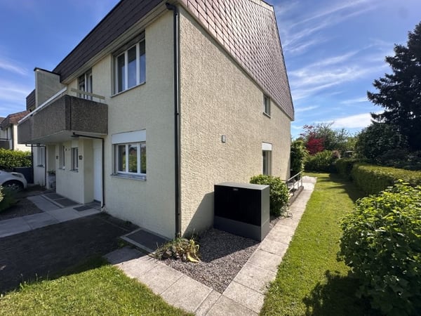Gepflegtes + neu saniertes 5.5-Zimmer-Doppeleinfamilienhaus in Allmendingen bei Bern 12