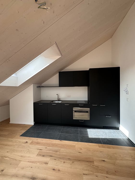 Im 1015 saniert! 1-Zimmerwohnung mit Loggia 3