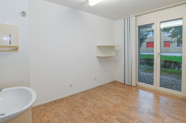 Rollstuhlgängige Gewerberäume im Erdgeschoss / vielseitig nutzbar 6