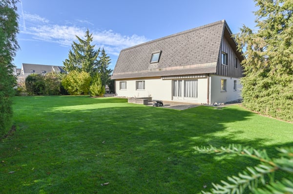 Ihr Familienrefugium  2.5 Zimmer und ein grosser Garten 1