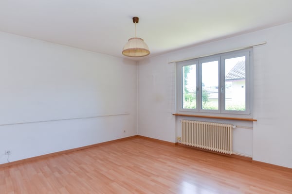 Freistehendes Haus mit Potential an ruhiger Lage 8