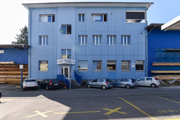 Preiswerte Büro- oder Gewerbefläche an interessanter Lage 9