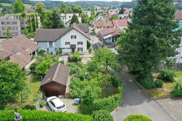 Preiswertes Haus zum Renovieren an zentraler Lage 3