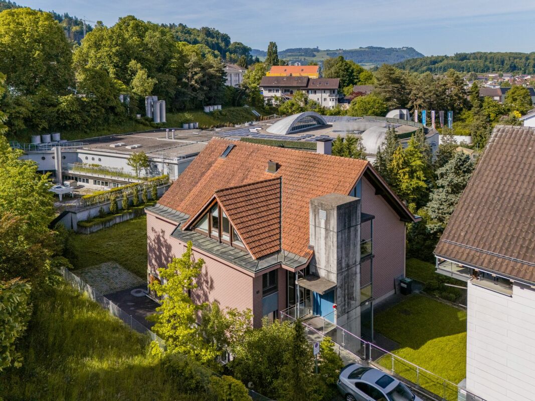 Mehrfamilienhaus mit sechs Wohneinheiten