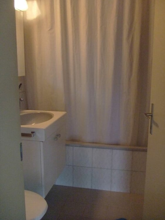 Heimelige Dachwohnung an zentraler Lage 5
