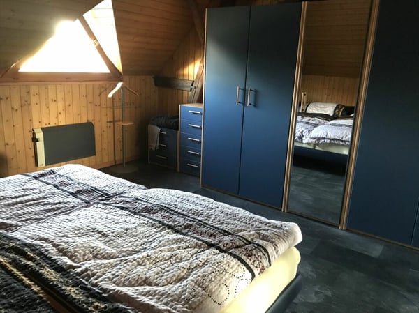 Charmantes Zweifamilienhaus mit optionaler Landparzelle 10