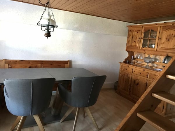 Charmantes Zweifamilienhaus mit optionaler Landparzelle 6