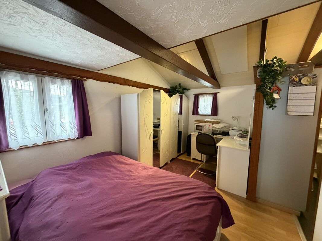 Zu verkaufen: Heimeliges Chalet im Grünen