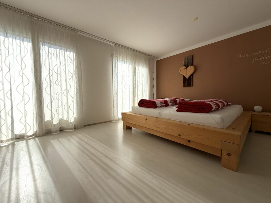 Doppeleinfamilienhaus an bester Lage zu verkaufen