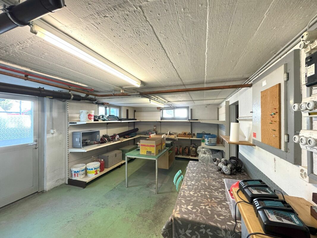 5 1/2 Zimmerhaus an sehr zentraler Lage zu verkaufen Kopie