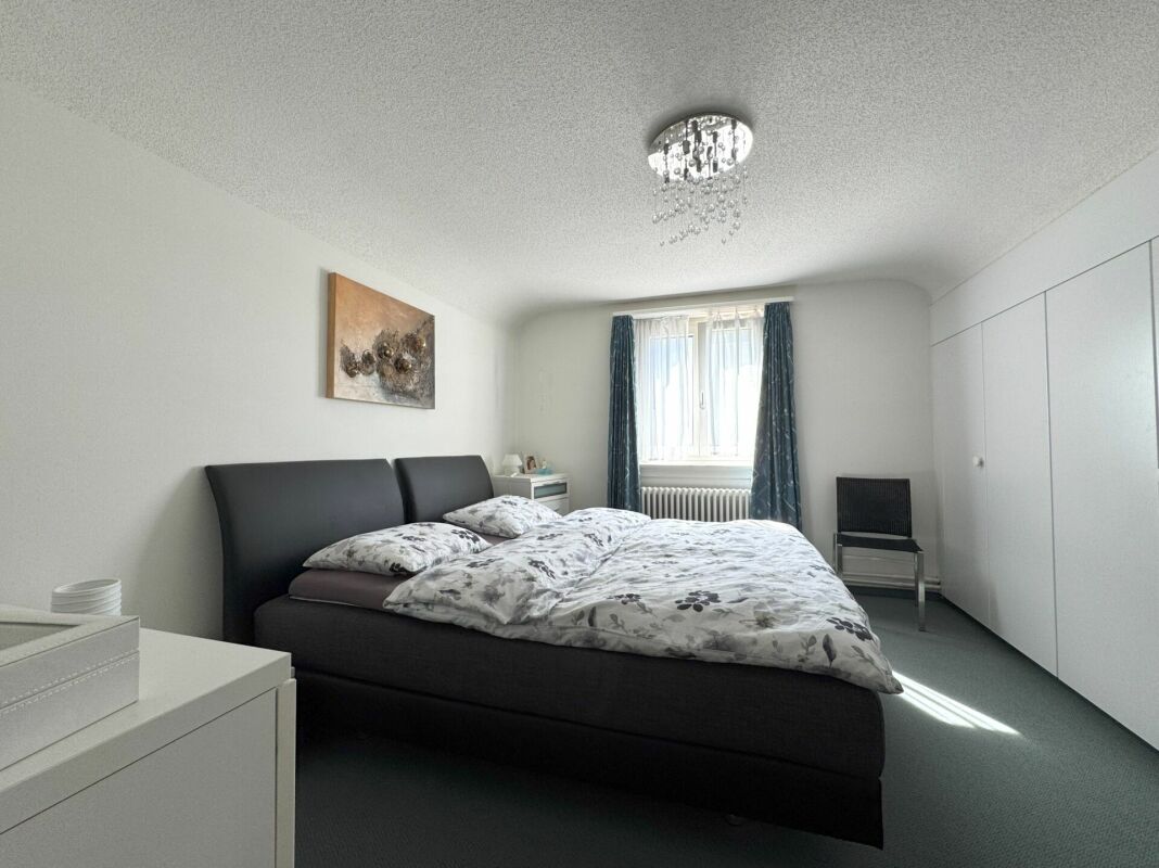 5 1/2 Zimmerhaus an sehr zentraler Lage zu verkaufen Kopie