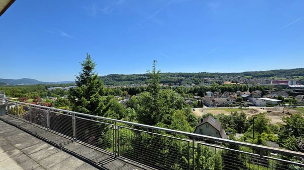 5.5 Zi-Einfamilienhaus mit grosszügiger Parzelle, entsprechendem Gestaltungsraum und wunderbarer Aussicht 5