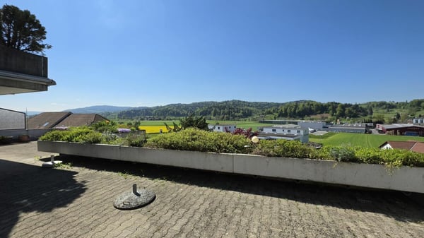 Terrassenwohnung an sonniger, ruhiger Lage und wunderbarer Aussicht 6