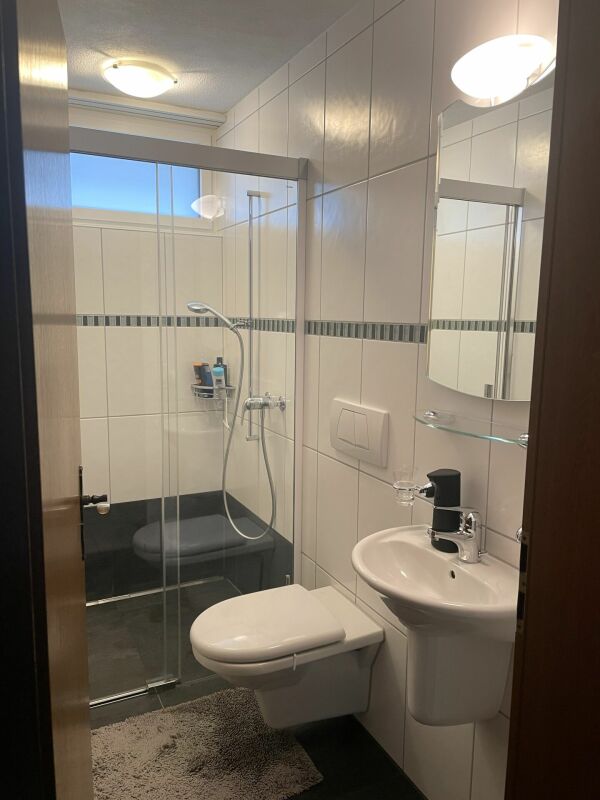 RESERVIERT - Top gepflegtes und sehr gut unterhaltenes 5 1/2 Zimmerhaus an zentraler Lage