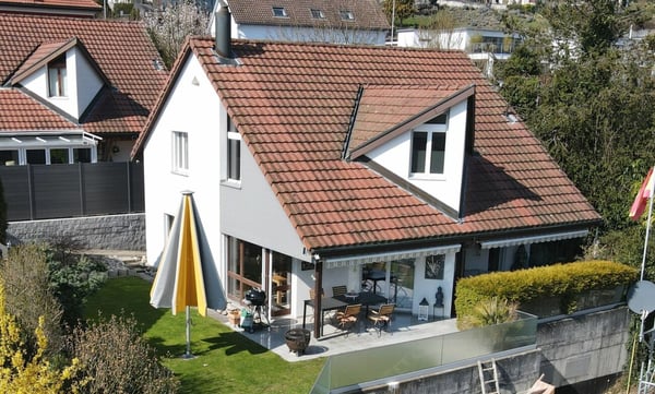 Freistehendes 5.5 Zimmer Einfamilienhaus mit grosszügigem und offenem Grundriss in Niedergösgen 1