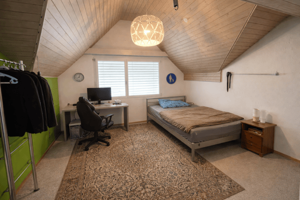Grosszügige 7.5 Zimmer-Maisonette-Wohnung zu verkaufen in Gränichen 1