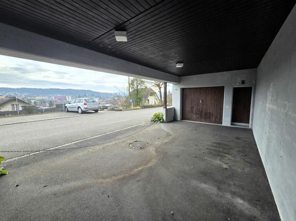 5.5 Zi-Einfamilienhaus mit grosszügiger Parzelle, entsprechendem Gestaltungsraum und wunderbarer Aussicht 6