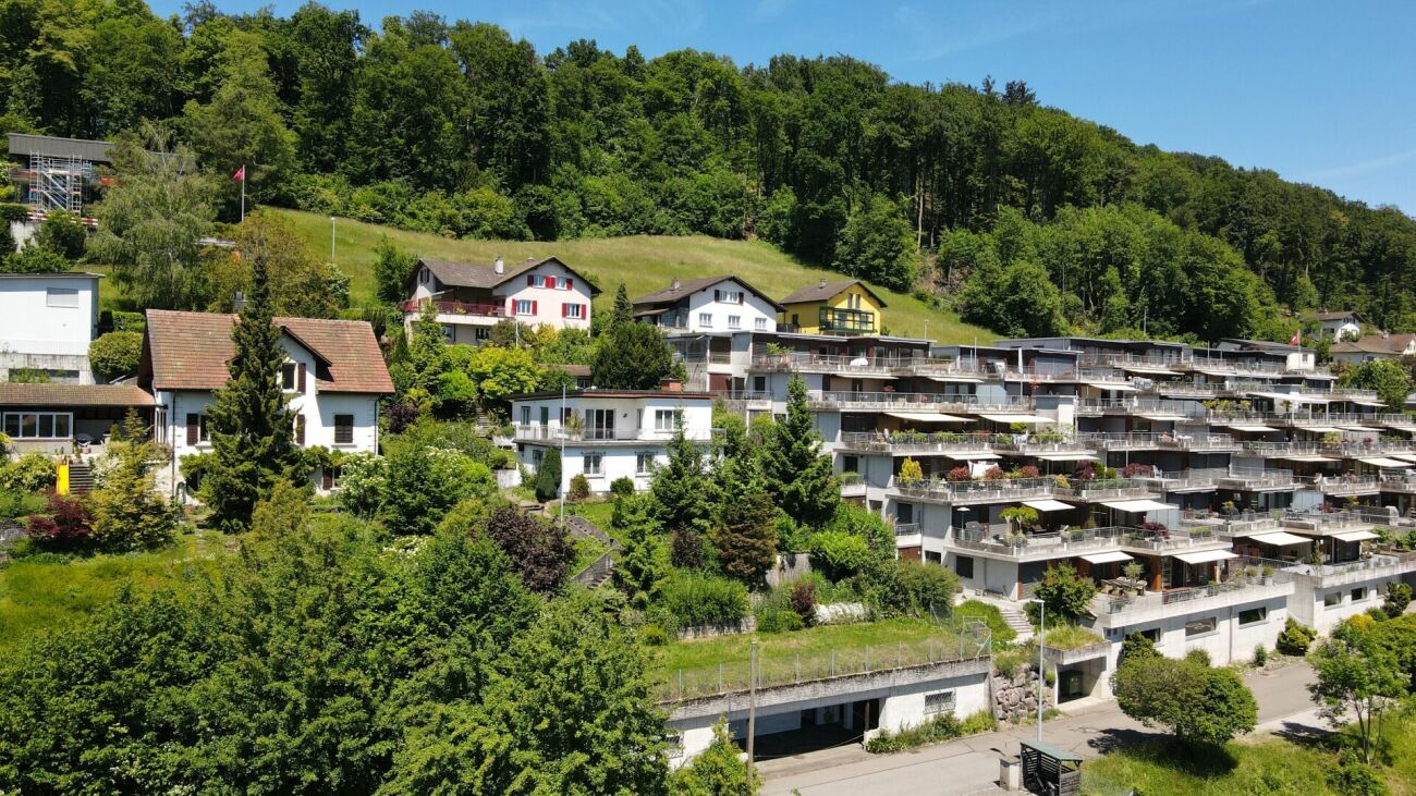 5.5 Zi-Einfamilienhaus mit grosszügiger Parzelle, entsprechendem Gestaltungsraum und wunderbarer Aussicht