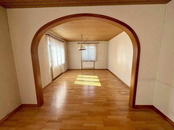 Einfamilienhaus mit Potential zu verkaufen 2