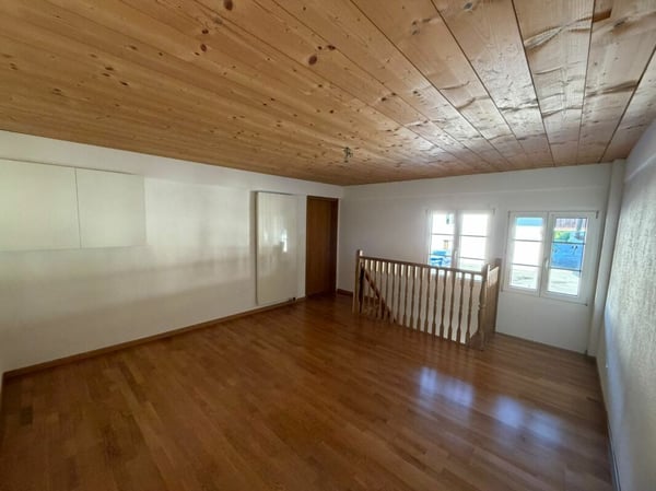 Helle und grosszügige 4.5-Zimmer-Maisonettewohnung mit Garten zu vermieten 7