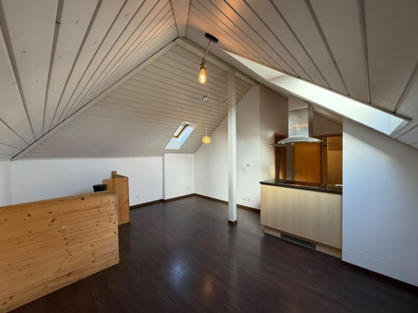 4.5-Zimmer-Wohnung mit besonderem Wohnambiente und gemütlichem Aussenbereich 7