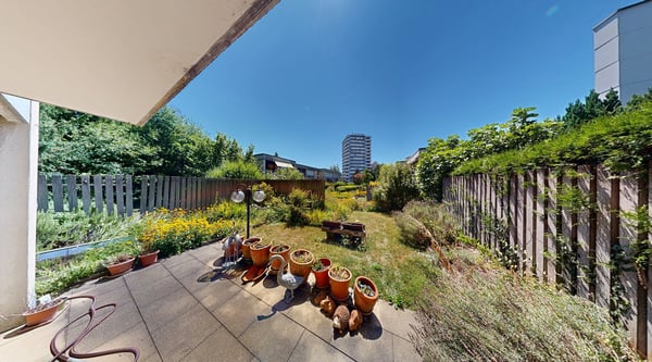 3.5-Zimmer-Gartenwohnung mit viel Privatsphäre und Gestaltungspotenzial 1