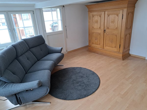 Wir vermieten  moderne, sonnige 1.5 (4,5Zi Grösse)- Zimmer-Wohnung mit Gartensitzplatz 7