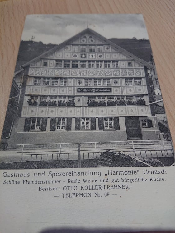 Wir vermieten  moderne, sonnige 1.5 (4,5Zi Grösse)- Zimmer-Wohnung mit Gartensitzplatz 17