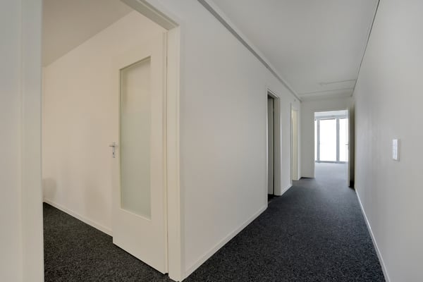 Moderne Büroräumlichkeiten im Erdgeschoss 10